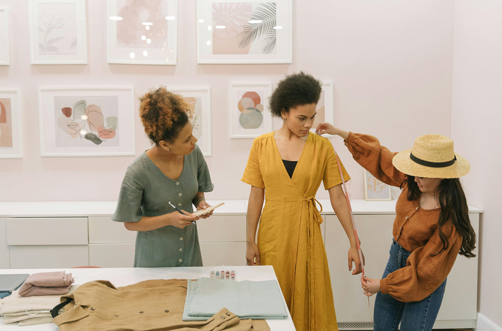 10 Steps to Launch Your Fashion Brand Without Wasting Time or Money